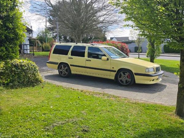 Volvo 800 Series Estate, Petrol, 1995, Yellow