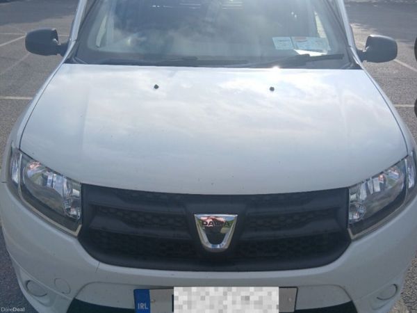 Dacia Sandero Hatchback, Petrol, 2015, White