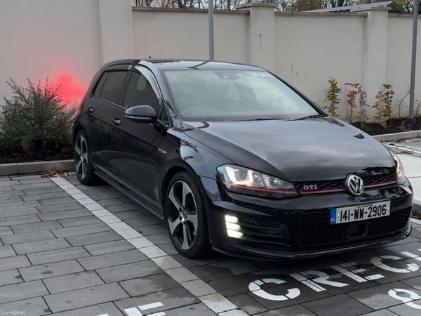 Volkswagen Golf Hatchback, Petrol, 2014, Black