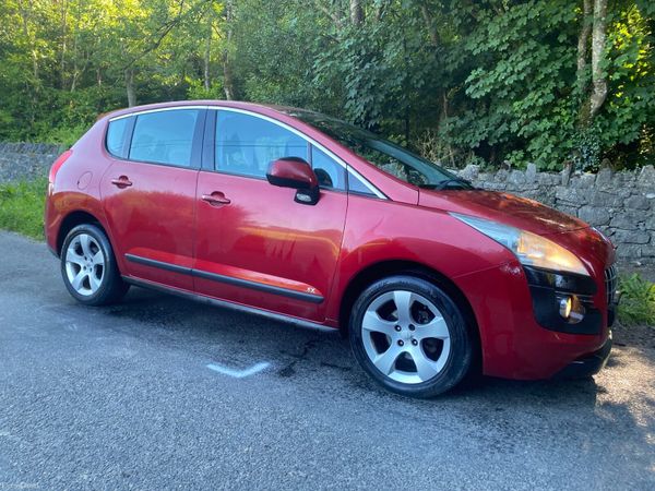 Peugeot 3008 MPV, Diesel, 2010, Red
