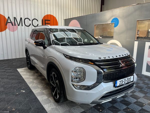 Mitsubishi Outlander SUV, Petrol Plug-in Hybrid, 2023, White
