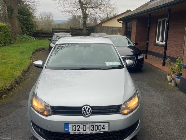 Volkswagen Polo Hatchback, Petrol, 2013, Silver