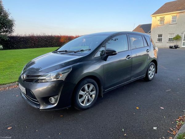 Toyota Verso MPV, Diesel, 2015, Grey