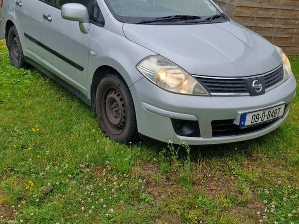 Nissan Tiida Saloon, Diesel, 2009, Silver