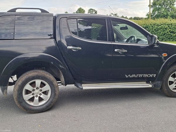 Mitsubishi L200 Crew Cab, Diesel, 2008, Black