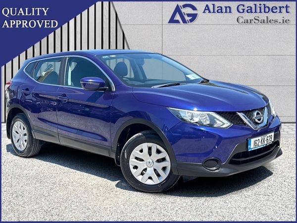 Nissan Qashqai MPV, Petrol, 2016, Blue