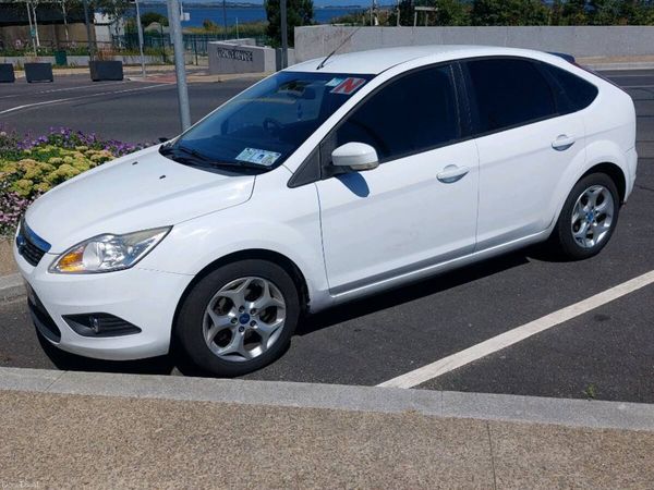 Ford Focus Hatchback, Diesel, 2011, White