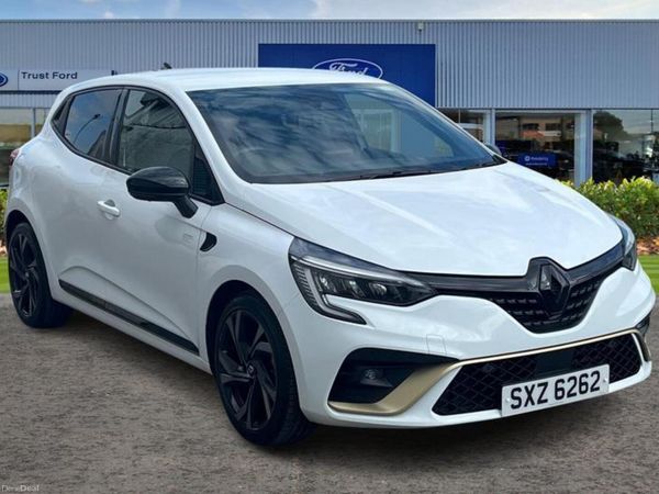 Renault Clio Hatchback, Petrol Hybrid, 2023, White