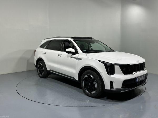 Kia Sorento SUV, Petrol Plug-in Hybrid, 2026, White