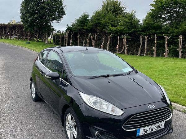 Ford Fiesta Hatchback, Petrol, 2015, Black