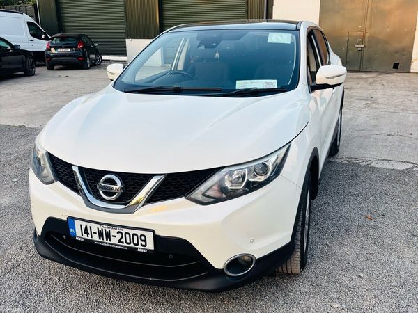 Nissan Qashqai Hatchback, Diesel, 2014, White
