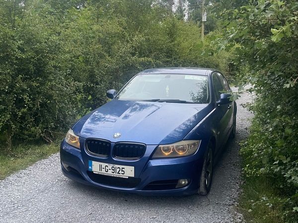 BMW 3-Series Saloon, Diesel, 2011, Blue