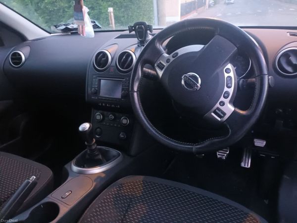 Nissan Qashqai Hatchback, Diesel, 2009, Black
