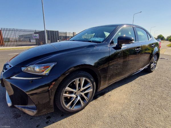Lexus IS Saloon, Petrol Hybrid, 2017, Black