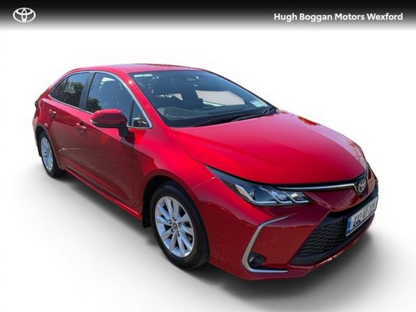 Toyota Corolla Saloon, Petrol Hybrid, 2023, Red