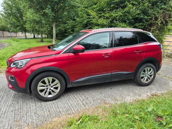 Peugeot 3008 MPV, Petrol, 2020, Red