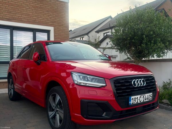 Audi Q2 SUV, Petrol, 2019, Red
