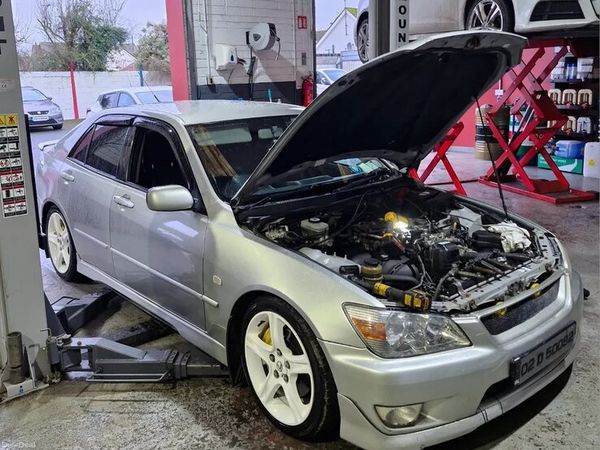 Lexus IS Saloon, Petrol, 2002, Silver