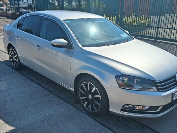Volkswagen Passat Saloon, Diesel, 2014, Silver