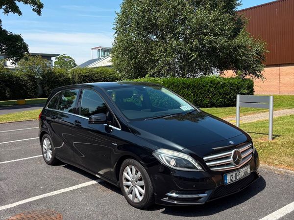Mercedes-Benz B-Class MPV, Petrol, 2012, Black