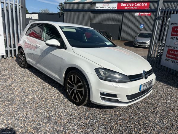 Volkswagen Golf Hatchback, Petrol, 2017, White