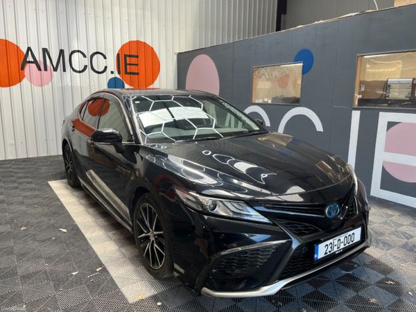 Toyota Camry Saloon, Petrol, 2023, Black