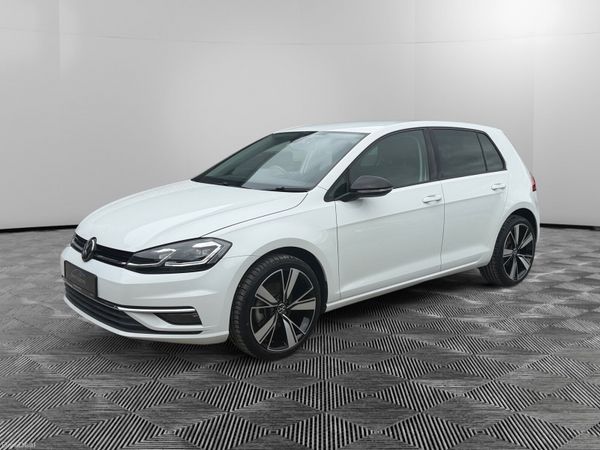 Volkswagen Golf Hatchback, Petrol, 2017, White