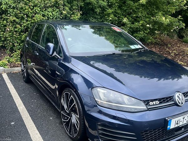 Volkswagen Golf Hatchback, Diesel, 2014, Blue