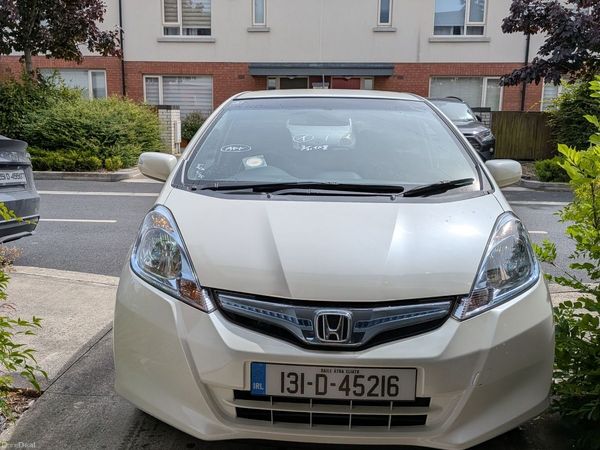 Honda Fit Hatchback, Petrol Hybrid, 2013, White