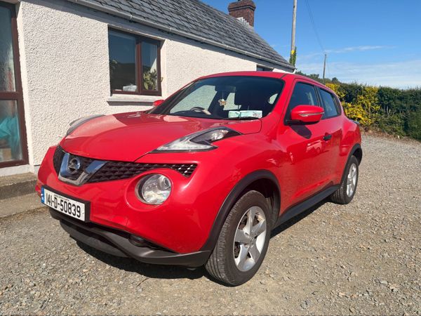 Nissan Juke SUV, Petrol, 2014, Red
