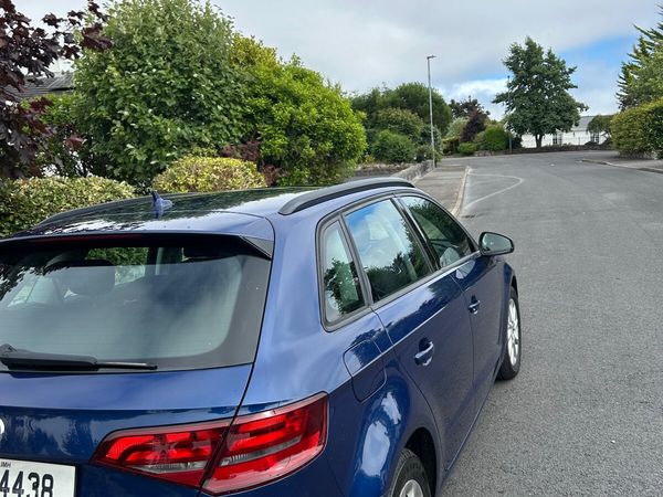 Audi A3 Hatchback, Diesel, 2014, Blue