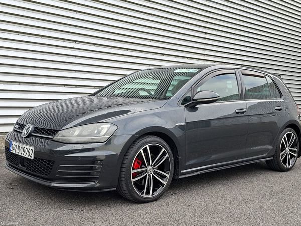 Volkswagen Golf Hatchback, Diesel, 2014, Grey