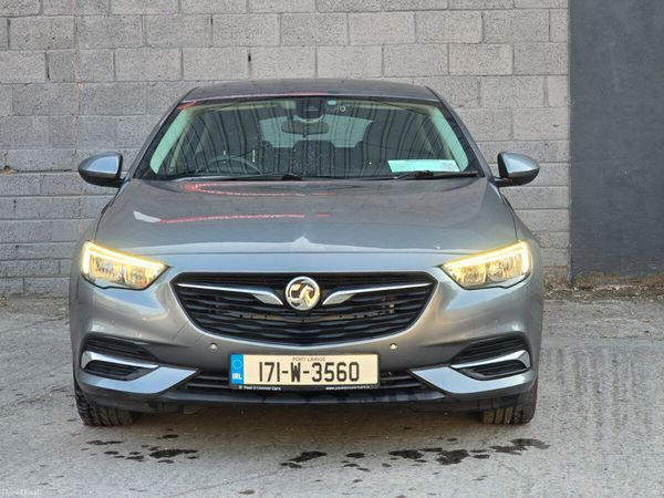 Vauxhall Insignia Hatchback, Diesel, 2017, Grey