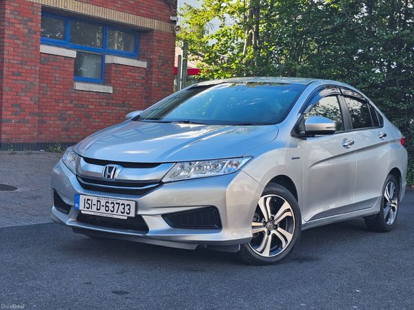 Honda Grace Saloon, Petrol Hybrid, 2015, Silver