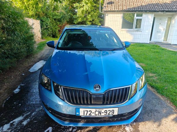 Skoda Octavia Hatchback, Diesel, 2017, Blue