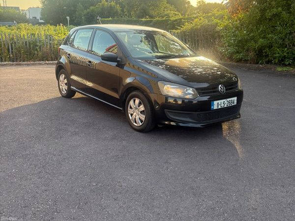 Volkswagen Polo Hatchback, Petrol, 2011, Black