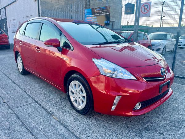 Toyota Prius MPV, Petrol Hybrid, 2014, Red
