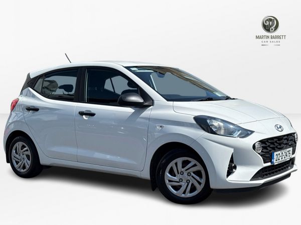 Hyundai i10 Hatchback, Petrol, 2021, White