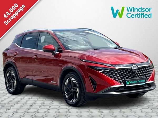 Nissan Qashqai MPV, Petrol Hybrid, 2025, Red