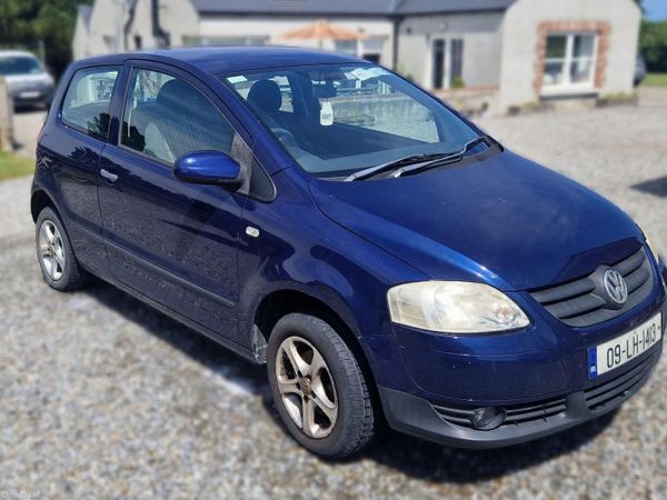 Volkswagen Fox Hatchback, Petrol, 2009, Blue