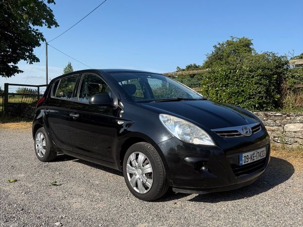 Hyundai i20 Hatchback, Petrol, 2009, Black