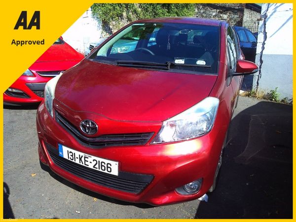 Toyota Yaris Hatchback, Petrol, 2013, Red