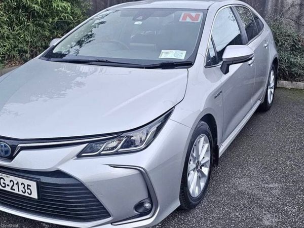 Toyota Corolla Saloon, Petrol Hybrid, 2021, Grey