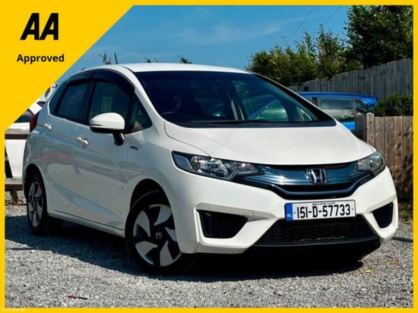 Honda Fit Hatchback, Petrol Hybrid, 2015, White