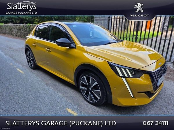 Peugeot 208 Hatchback, Petrol, 2021, Yellow