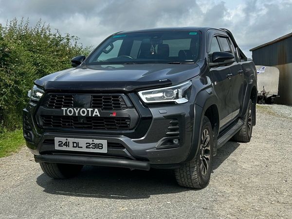 Toyota Hilux Pick Up, Diesel, 2024, Grey