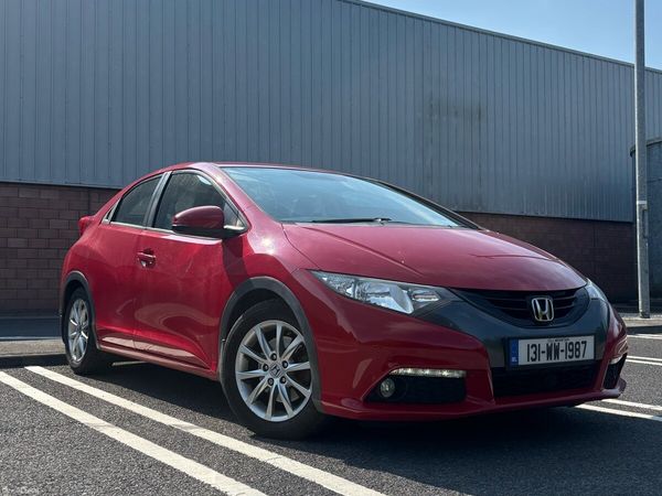 Honda Civic Hatchback, Petrol, 2013, Red