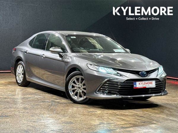 Toyota Camry Saloon, Petrol Hybrid, 2023, Grey