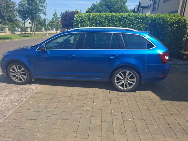 Skoda Octavia Estate, Diesel, 2018, Blue