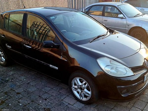 Renault Clio Hatchback, Ethanol Petrol, 2009, Black